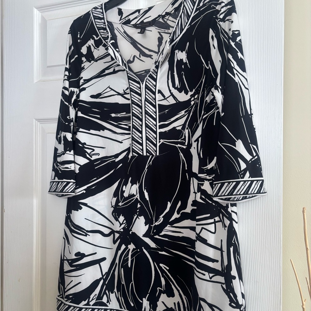 Elegant Black and White Long Sleeve Dress